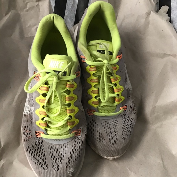 Nike sneakers - Picture 2 of 4